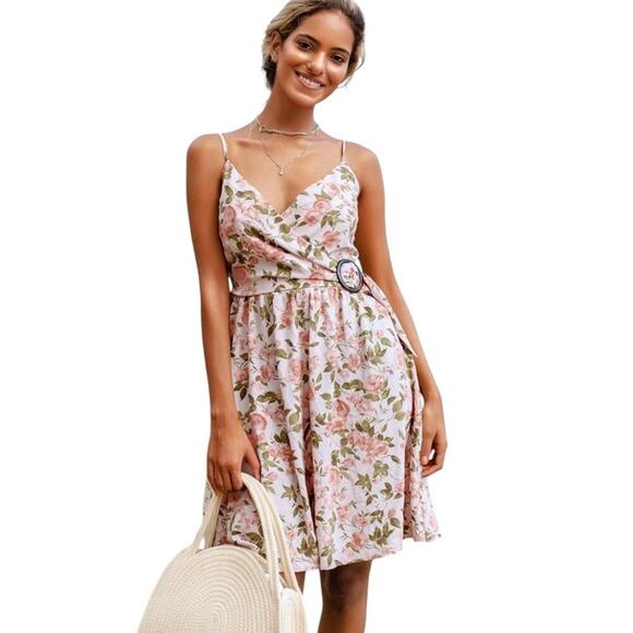 Cupshe Brielle Floral Smocked Wrap Dress Size M - Picture 1 of 12